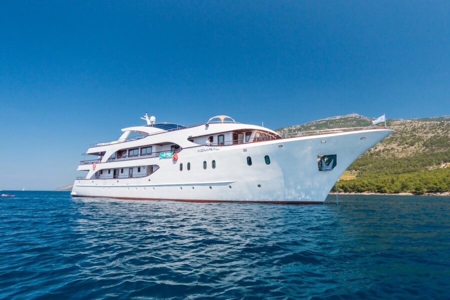 luxus yacht kreuzfahrt kroatien